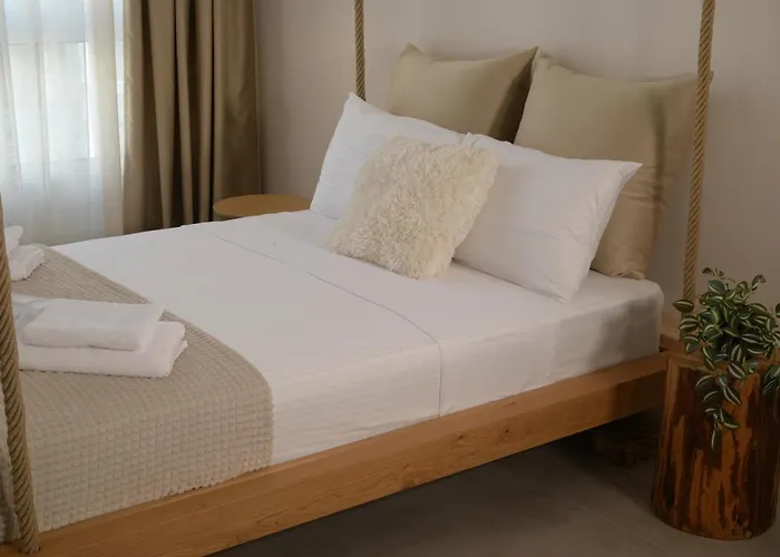 Athens Host - Urban Boho