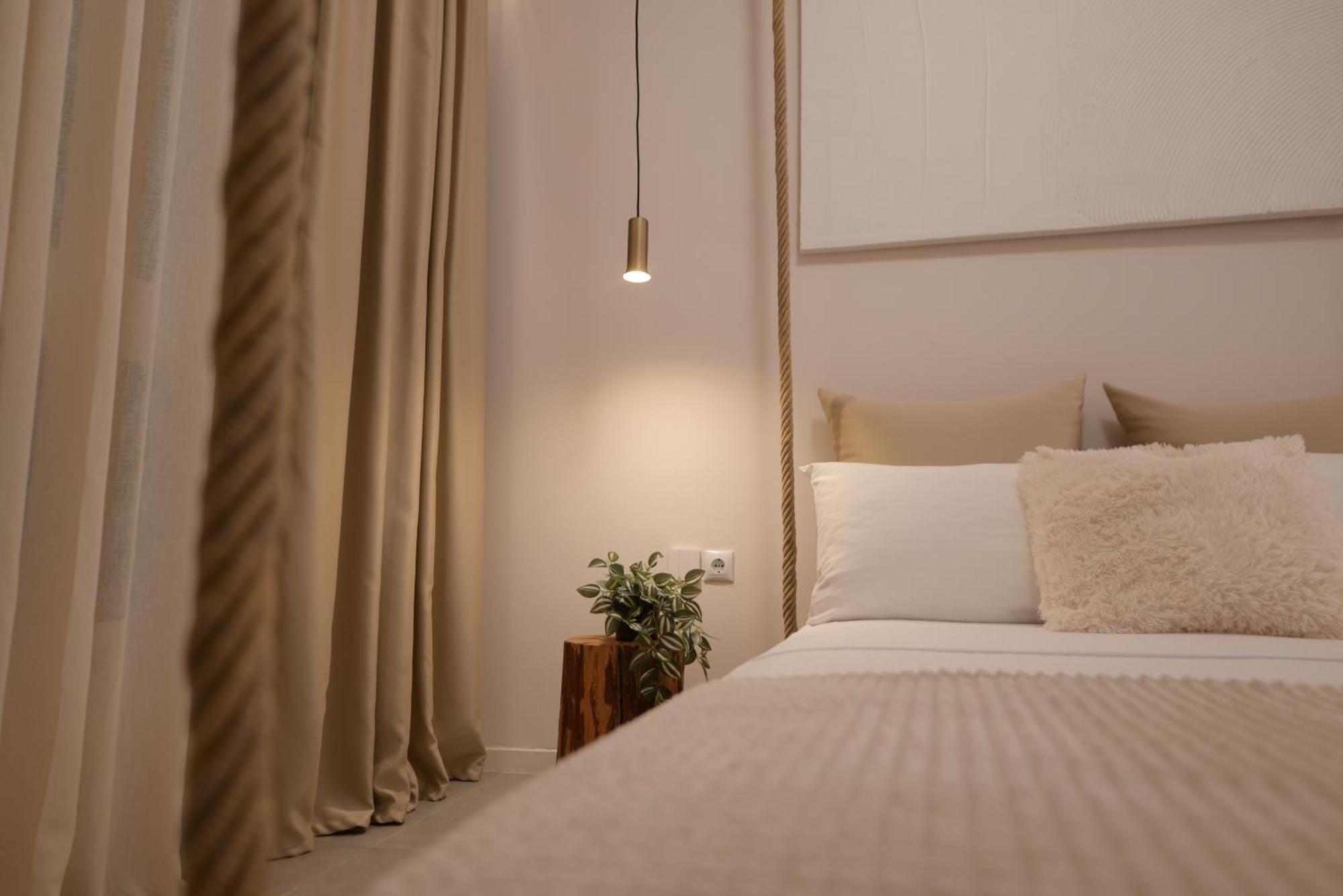 Apartment Host - Urban Boho Athens