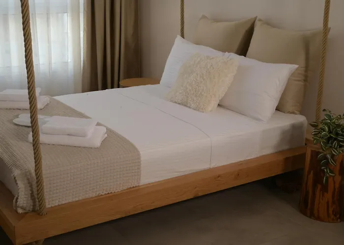 Athens Host - Urban Boho