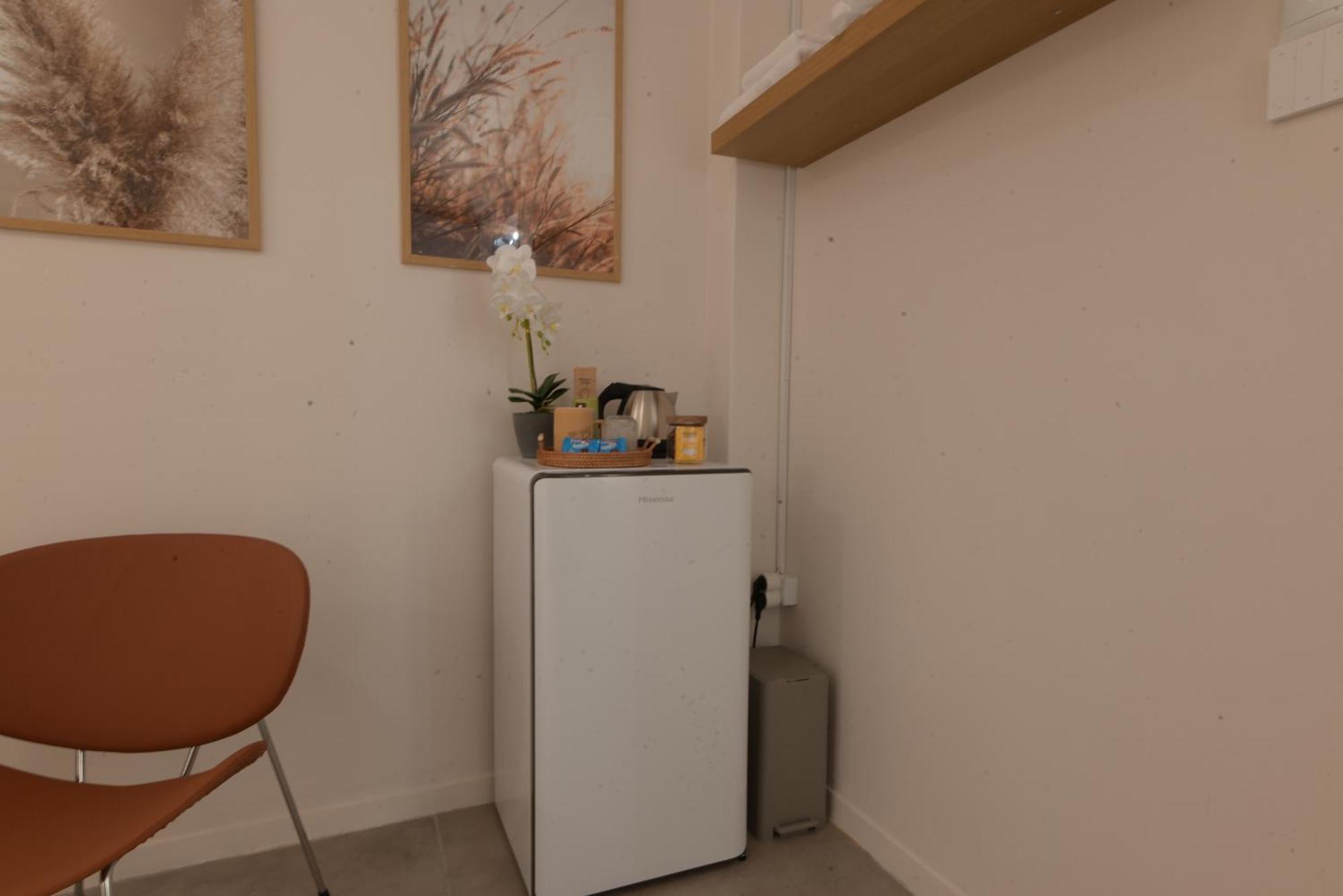 Apartment Host - Urban Boho Athens